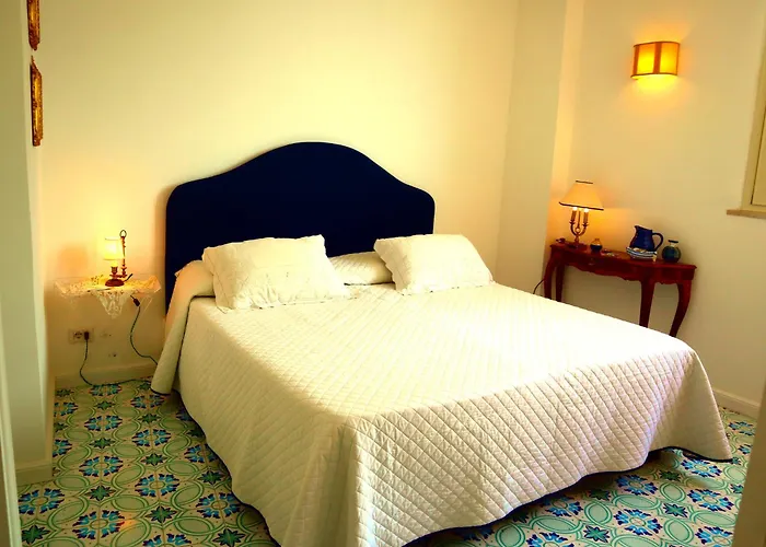 With Sea View ! Вілла *