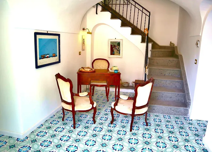 Villa With Sea View ! *